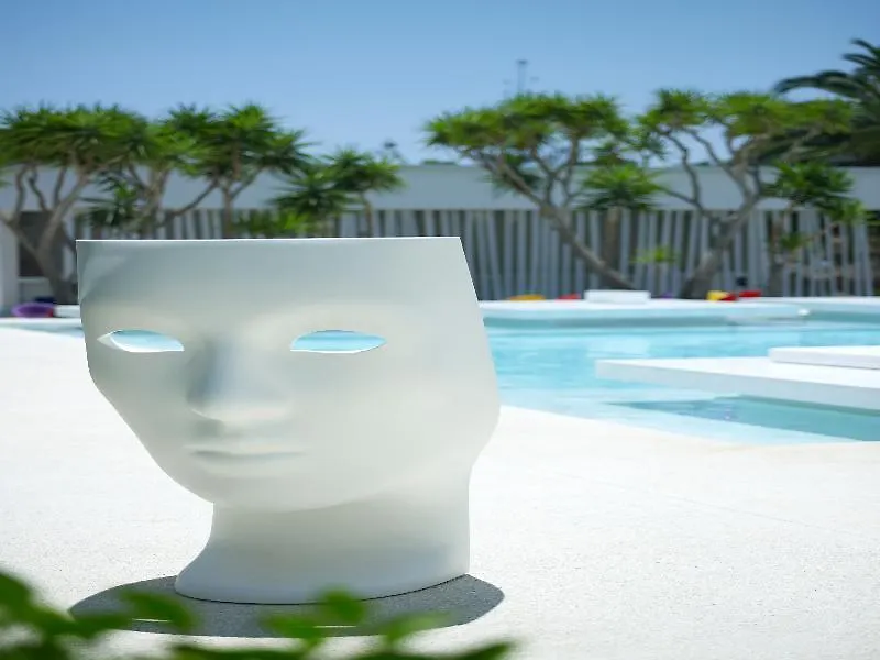 ****  איה נאפה So White Beach Resort קפריסין