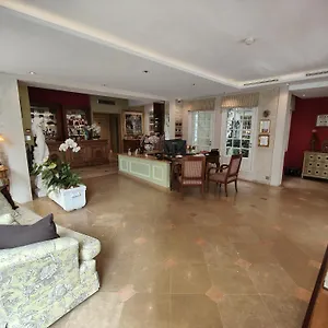 Le Relais Medicis 4* פריז